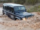 Land Rover сделала Defender электрическим - фотография 4