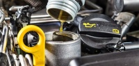 4 важных автомобильных жидкости - как часто их нужно менять?